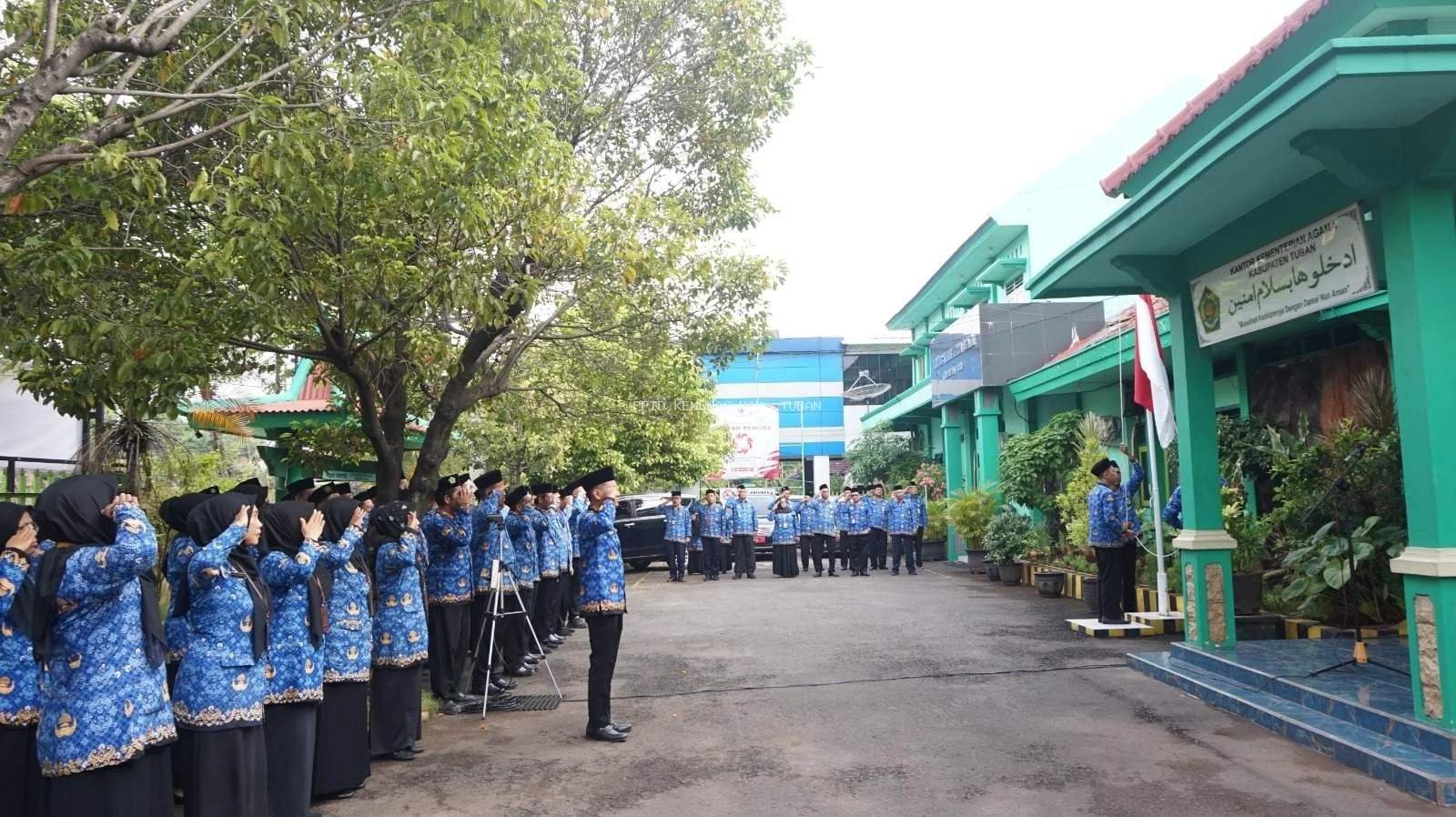 ASN Kemenag Tuban Ikuti Upacara Peringatan Hari Pahlawan 2025